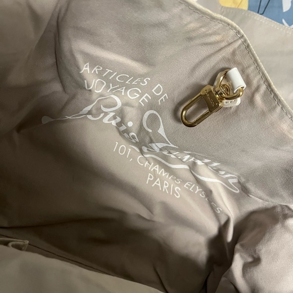 Louis Vuitton purses - Picture 6 of 10